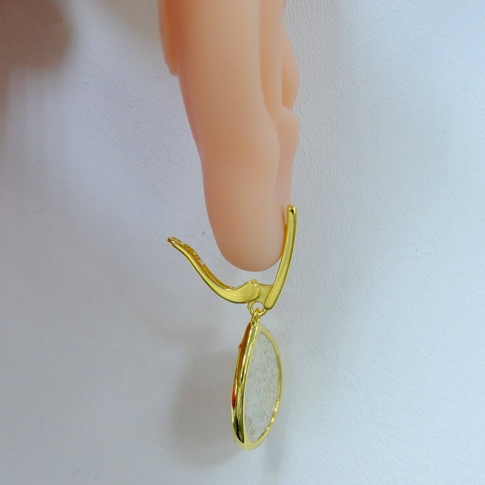 Серебряные серьги с Хризантемовыми кораллами